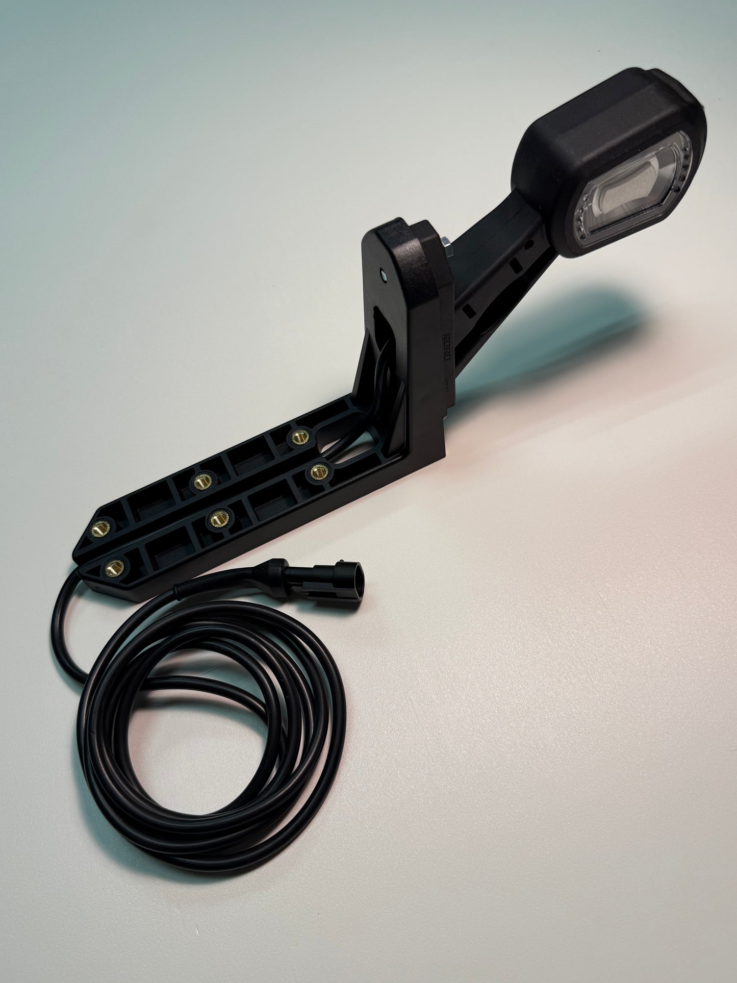 LED Side Outline Marker Light Set x2 Left Right LDCC 2697 & LDCC 2696 with mounting arm, cable, and bracket for trailers.