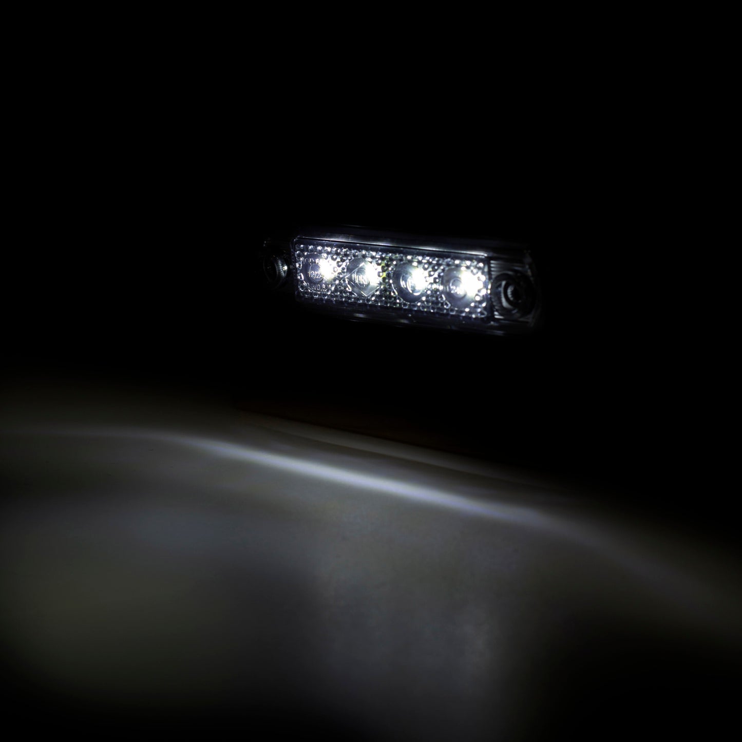 Marker Light LD 675 Graphite White