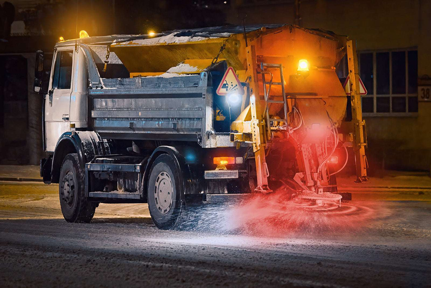 Work light RAPTOR (dispersed light, 650 lm) LRD 3188 mounted on truck with amber marker lights active at night