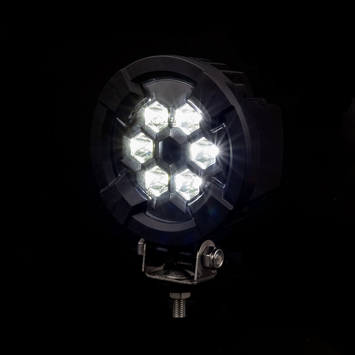 Work light RAPTOR (focused light, 2600 lm) LRD 3189 illuminated with six bright hexagonal LEDs in protective housing